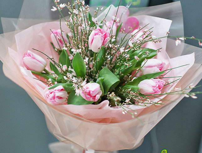 Bouquet of peony-shaped pink tulips "Pink Waltz" photo